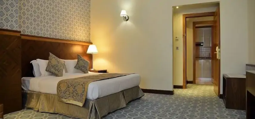 Nozol Royal Inn Hotel image